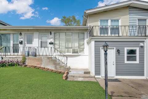 8820 Robin Drive, Des Plaines, IL 60016