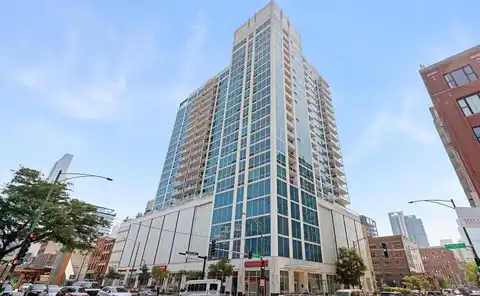 757 N Orleans Street, Chicago, IL 60654