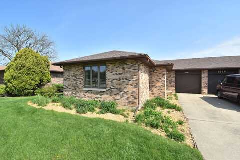 227 Hillcrest Avenue, Yorkville, IL 60560