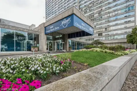 4800 S Chicago Beach Drive, Chicago, IL 60615