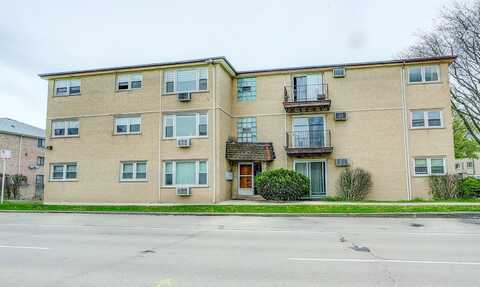 8758 W Berwyn Avenue, Chicago, IL 60656