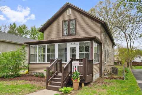 624 Grand Avenue, Aurora, IL 60506