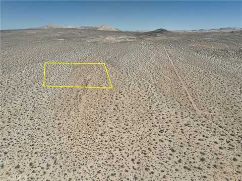 30 Hoffman Road, Hinkley, CA 92347