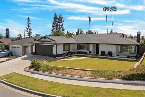 5681 Casa Loma Avenue, Yorba Linda, CA 92886