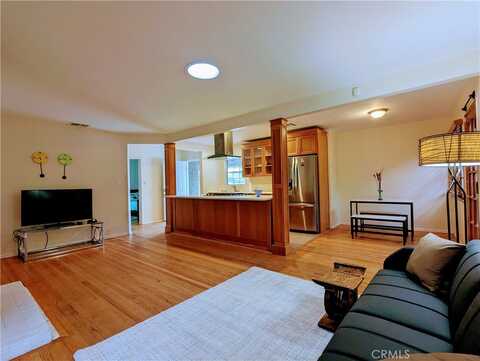 15123 Killion Street, Sherman Oaks, CA 91411