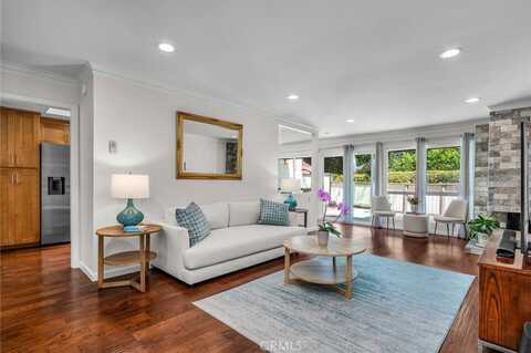 102 Cresta Verde Drive, Rolling Hills Estates, CA 90274
