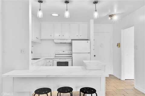 320 S Gramercy Place, Los Angeles, CA 90020