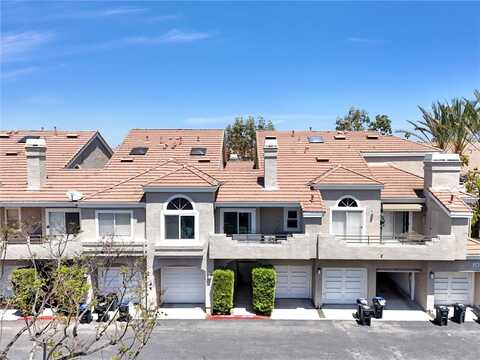 25081 Leucadia St., Laguna Niguel, CA 92677