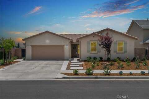 9056 Black Thorn Street, Jurupa Valley, CA 92509