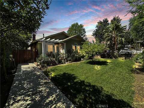 3207 Chestnut Street, Riverside, CA 92501