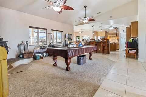 6643 Avenal Street, Phelan, CA 92371