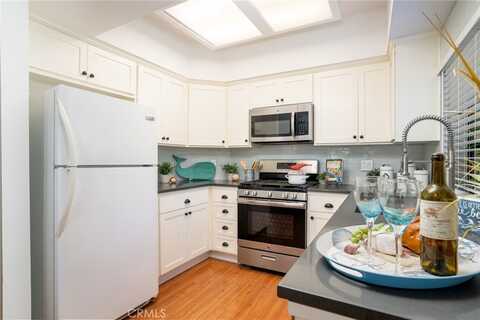 4752 Tiara Drive, Huntington Beach, CA 92649
