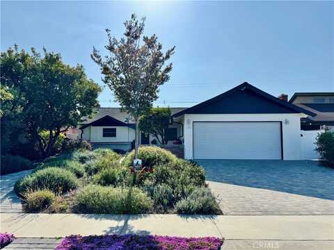 15711 Swan Lane, Huntington Beach, CA 92649