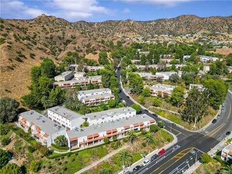 9502 Via Salerno, Burbank, CA 91504