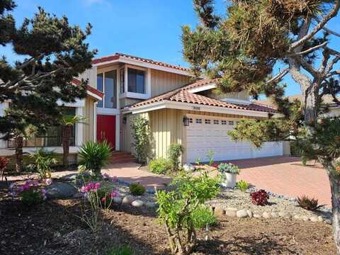 1211 Countrywood Lane, Vista, CA 92081