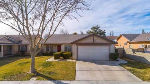 45451 Pickford Avenue, Lancaster, CA 93534