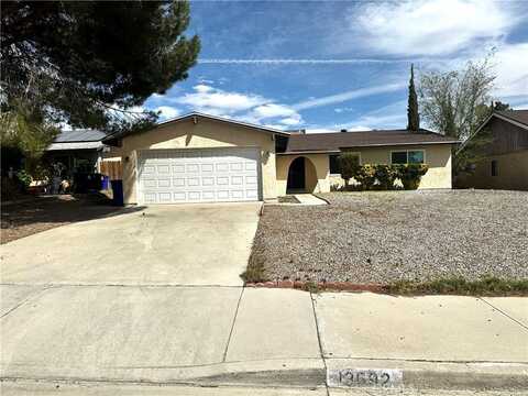 13692 Oakmont Drive, Victorville, CA 92395