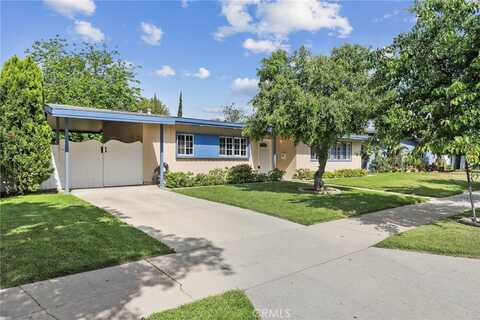 7837 Melvin Avenue, Reseda, CA 91335