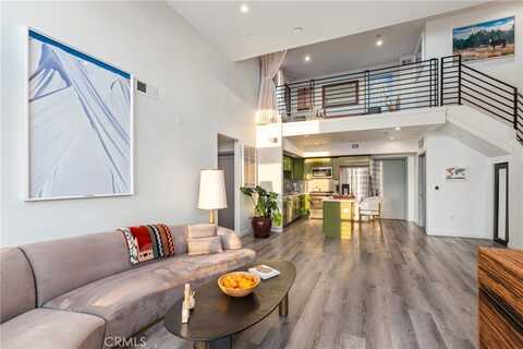 1055 S Serrano Avenue, Los Angeles, CA 90006