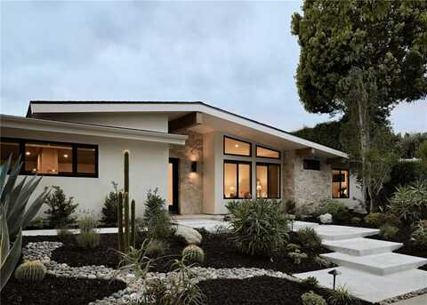 23530 Clarendon Street, Woodland Hills, CA 91367