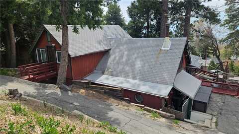 15 Ponderosa Pike, Running Springs, CA 92382