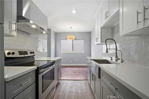 5414 Newcastle Avenue, Encino, CA 91316