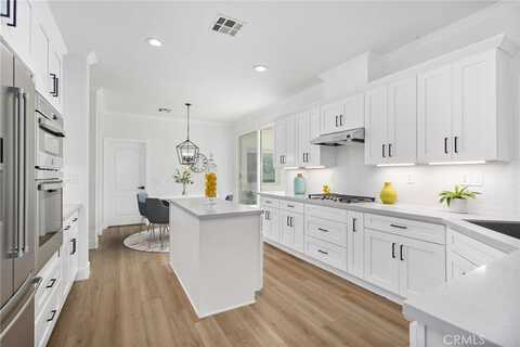 679 Weir Drive, Hemet, CA 92545