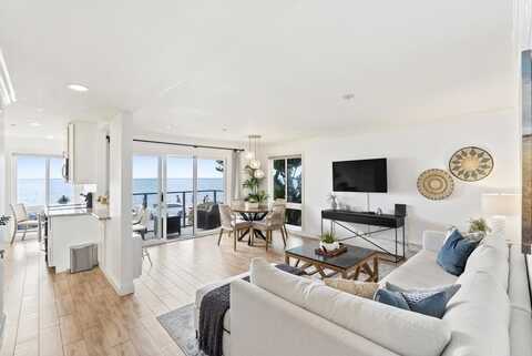 457 Coast Boulevard, La Jolla, CA 92037