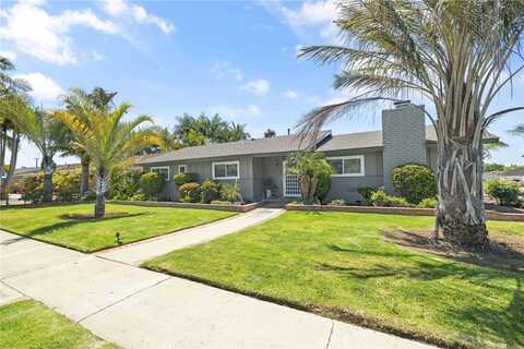 700 E Las Palmas Drive, Fullerton, CA 92835