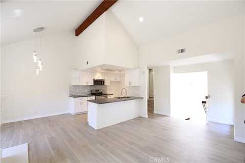 292 Palmer Street, Costa Mesa, CA 92627