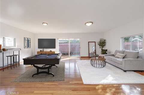 2750 Fanwood Avenue, Long Beach, CA 90815