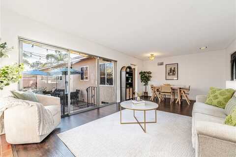 2750 Fanwood Avenue, Long Beach, CA 90815