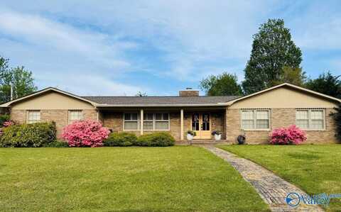 7 Sycamore Lane, Albertville, AL 35950