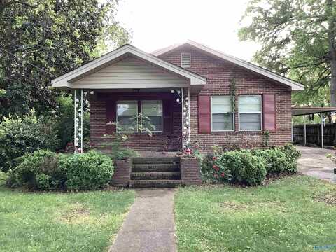 2307 Clara Avenue SW, Decatur, AL 35601