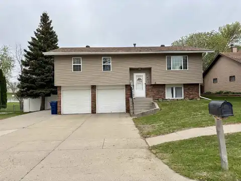 1903 College View Dr., Norfolk, NE 68701
