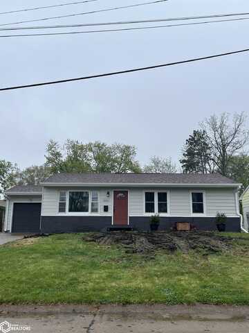 2616 Subilbe Avenue, Burlington, IA 52601