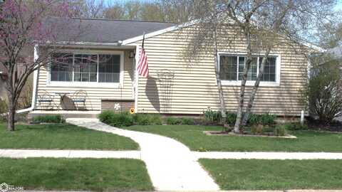 117 Carson Avenue, Iowa Falls, IA 50126