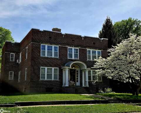 718 Avenue E, Fort Madison, IA 52627