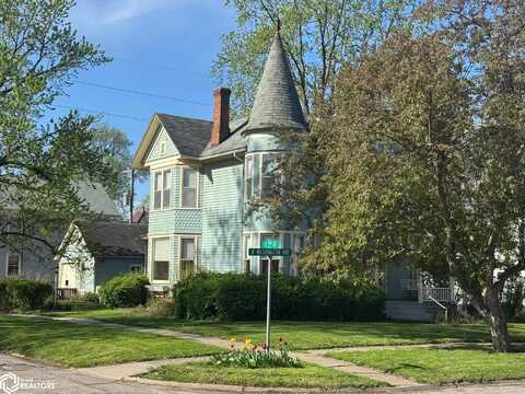 300 W Washington Avenue, Fairfield, IA 52556