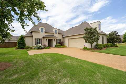 109 Pin Oak Dr., Oxford, MS 38655