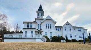 27 Bacon St Apt. #204, Wellsboro, PA 16901