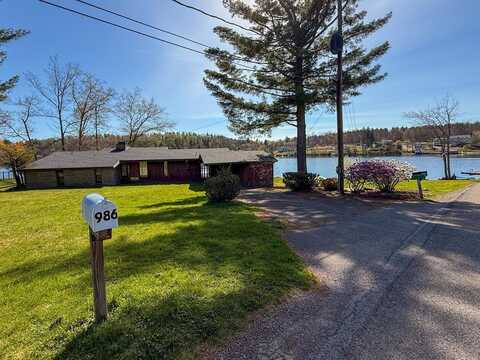 986 Wesauking Dr., Towanda, PA 18848