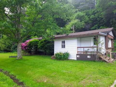 423 West Branch Fishing Creek, Roulette, PA 16746