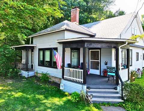 50 Lycoming St, Canton, PA 17724