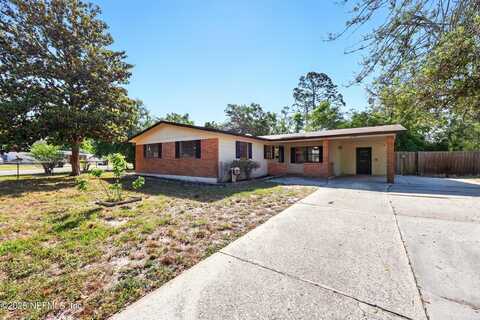 588 MADEIRA Drive, Orange Park, FL 32073
