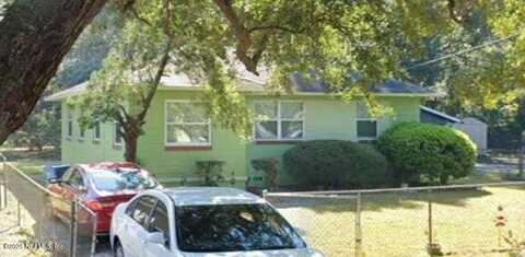 5601 MINOSA Circle E, Jacksonville, FL 32209