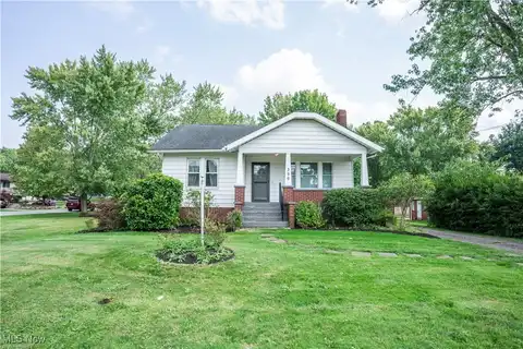 396 Northeast Avenue, Tallmadge, OH 44278