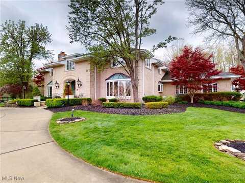 9870 Hobart Road, Waite Hill, OH 44094