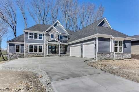 805 Club Drive W, Aurora, OH 44202
