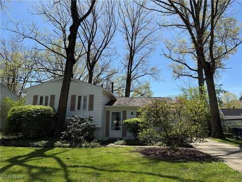 2879 Williamsburg Street NW, Warren, OH 44485